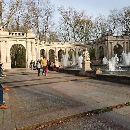 Διαμέρισμα Park & Alex 4 2 Bathrooms 2 Kitchen Βερολίνο