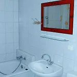 Apartment Park & Alex 4 2 Bathrooms 2 Kitchen