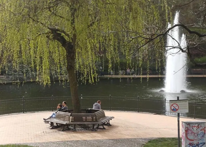 Park & Alex 4 2 Bathrooms 2 Kitchen